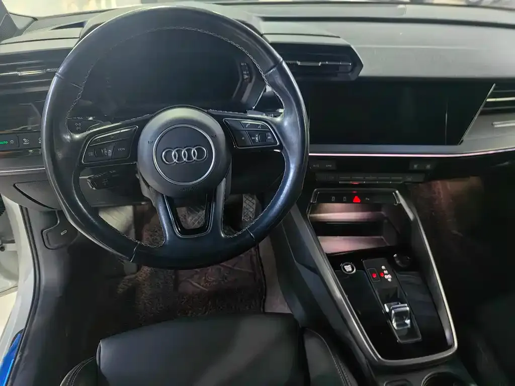 Audi A3 2024 из CN, фото 5