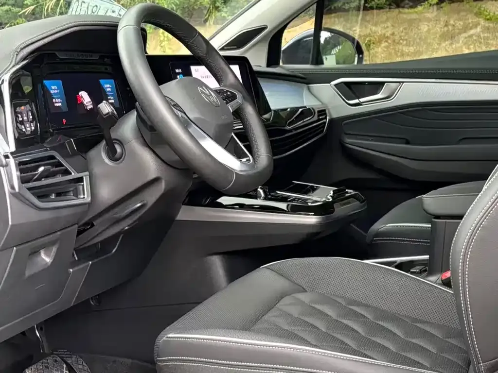 Volkswagen Talagon 2024 из CN, фото 6