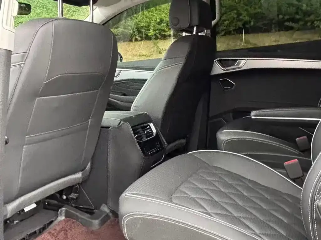 Volkswagen Talagon 2024 из CN, фото 8