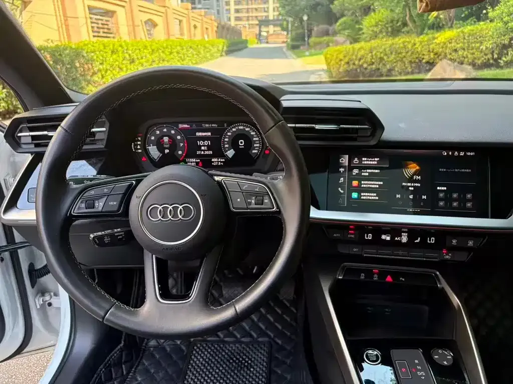 Audi A3 2024 из CN, фото 8