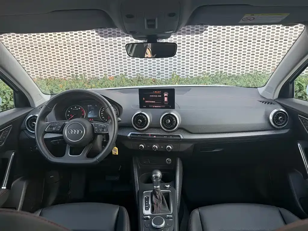 Audi Q2L 2023 из CN, фото 4