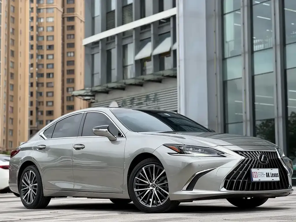 Lexus ES 2023 из CN, фото 1