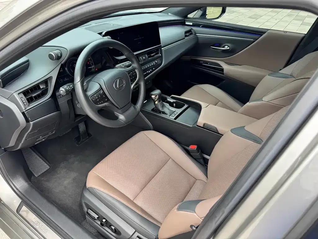 Lexus ES 2023 из CN, фото 8