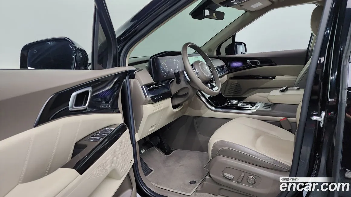 Kia Carnival — фото 10