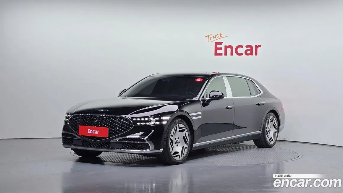 Genesis G90