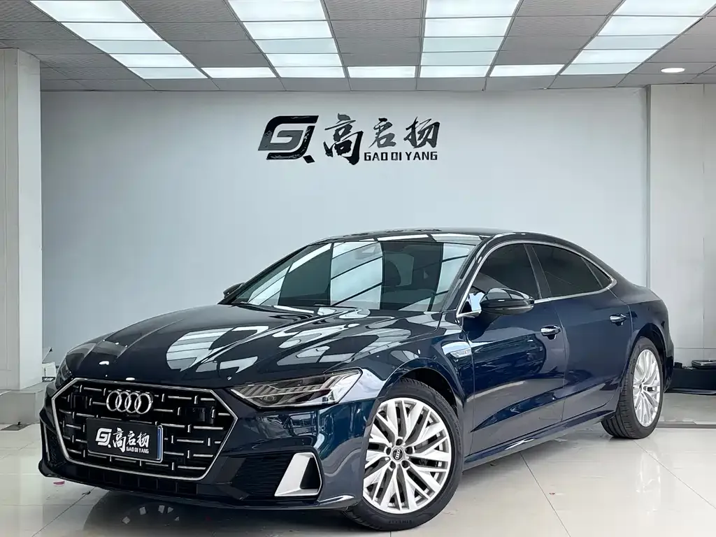Audi A7L 2022 из CN, фото 1