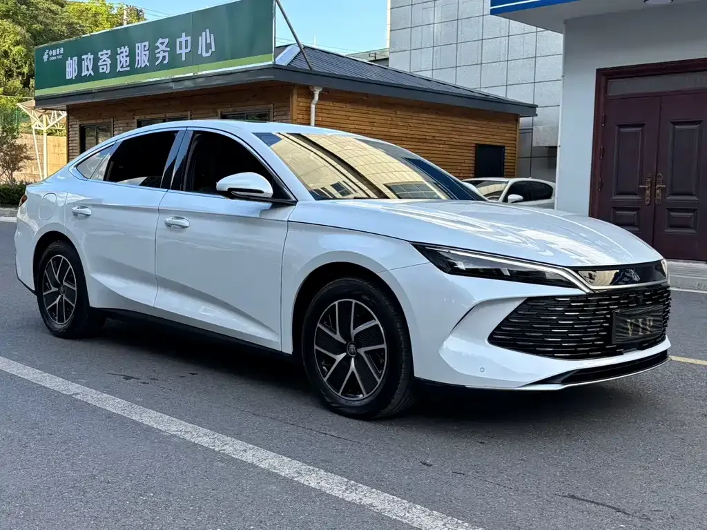 BYD Qin L — фото 2