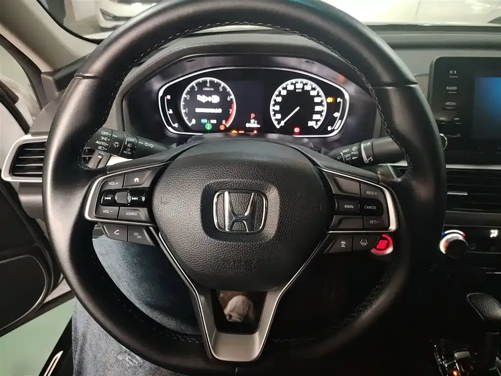 Honda Accord 2021 из CN, фото 3