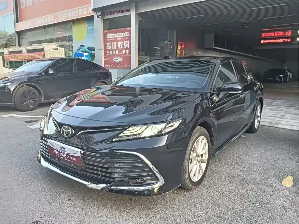 Toyota Camry 2023 из CN, фото 1