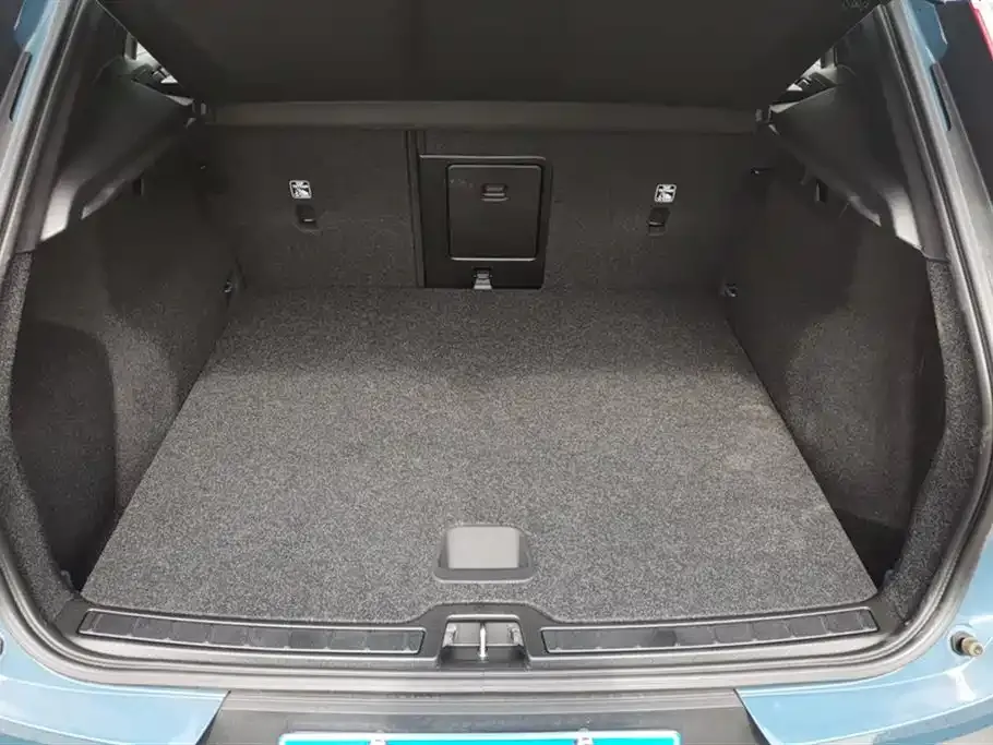 Volvo XC40 2025 из CN, фото 4