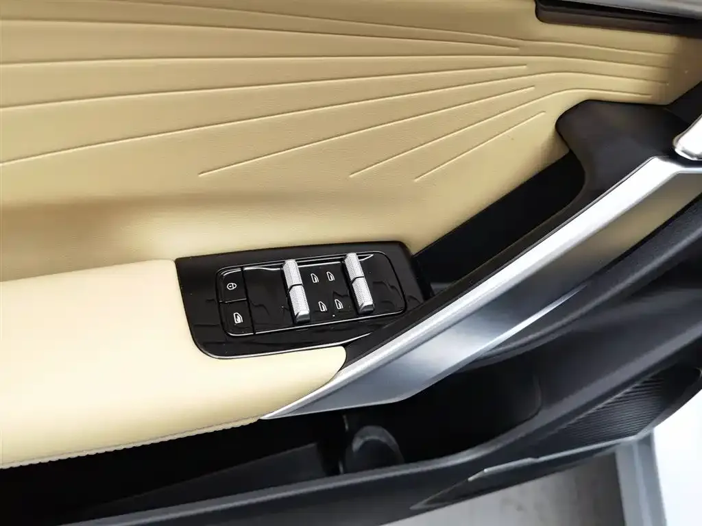 Geely Boyue L 2023 из CN, фото 9