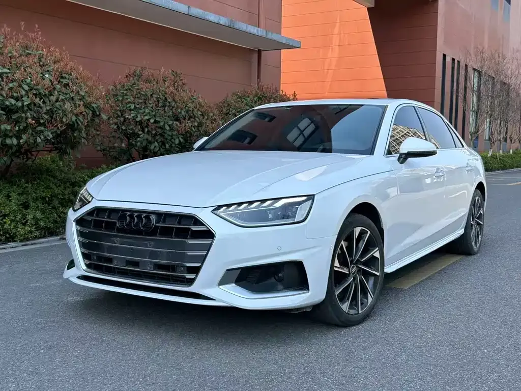 Audi A4L 2024 из CN, фото 1