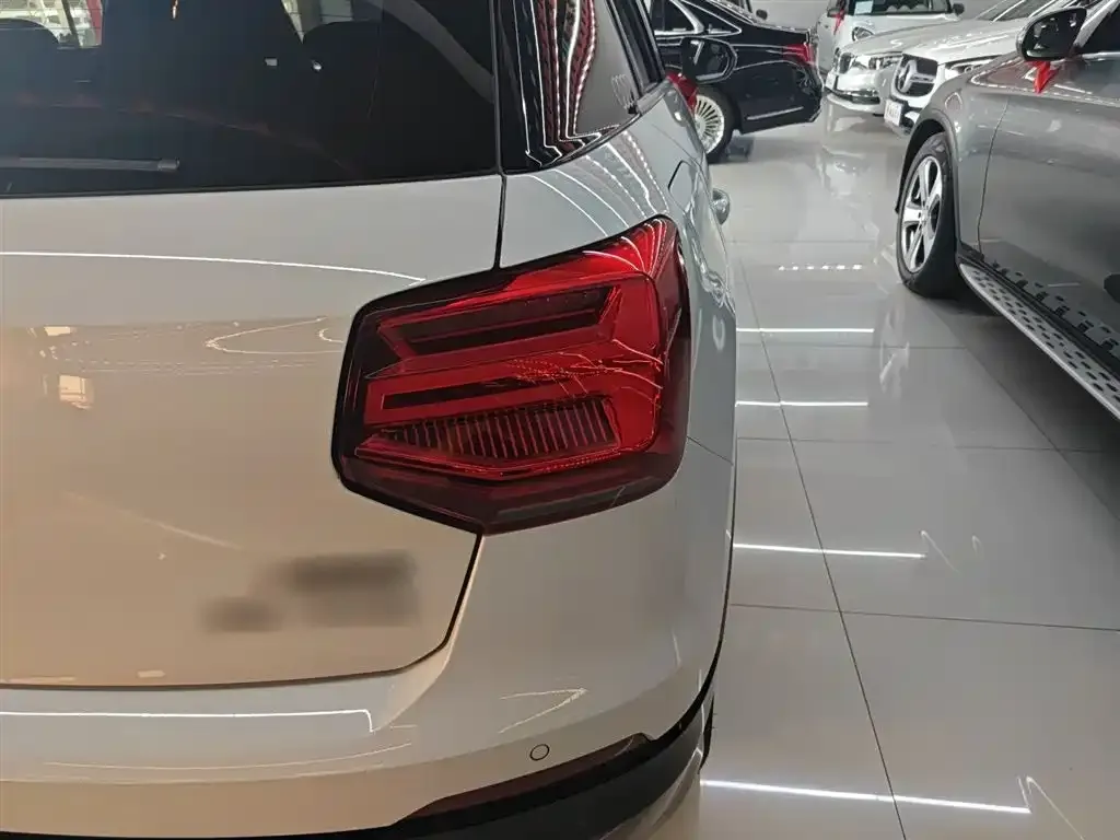 Audi Q2L 2021 из CN, фото 8
