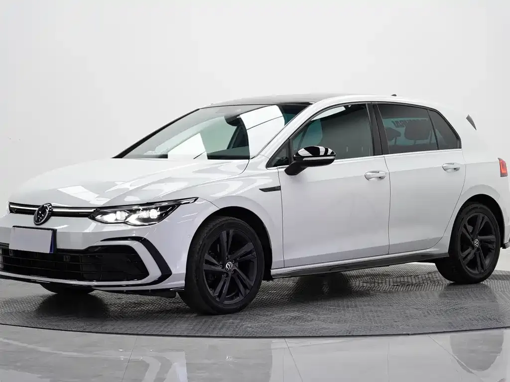 Volkswagen Golf 2022 из CN, фото 1