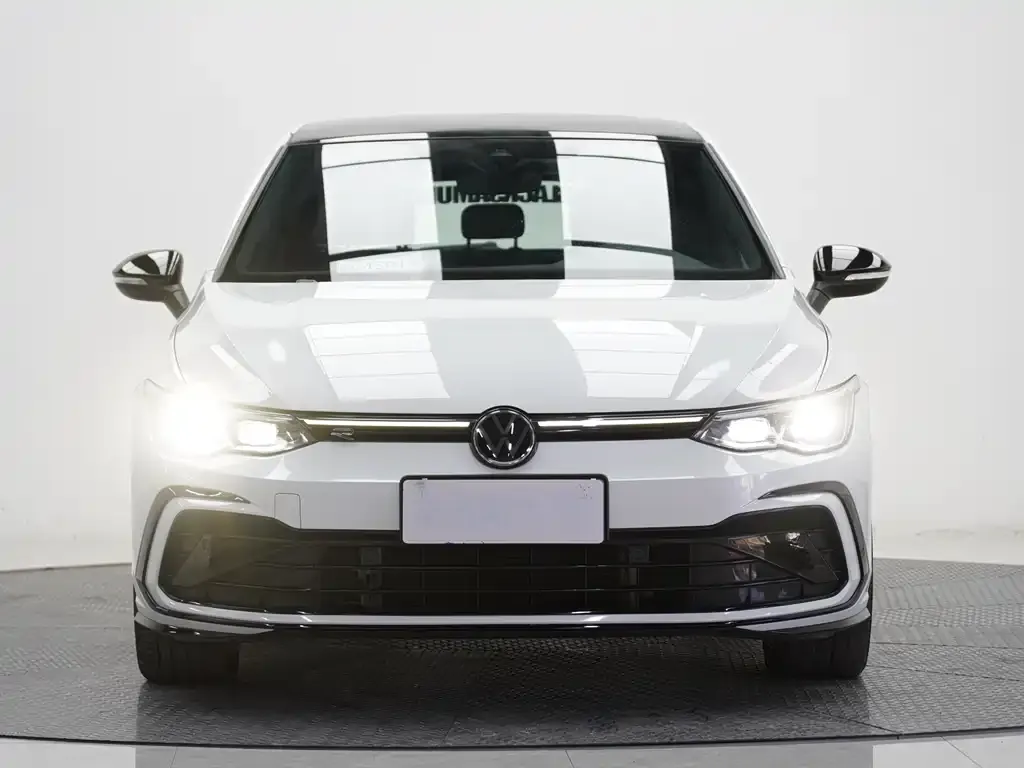 Volkswagen Golf 2022 из CN, фото 2