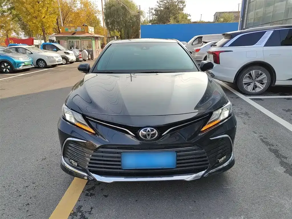 Toyota Camry 2023 из CN, фото 3