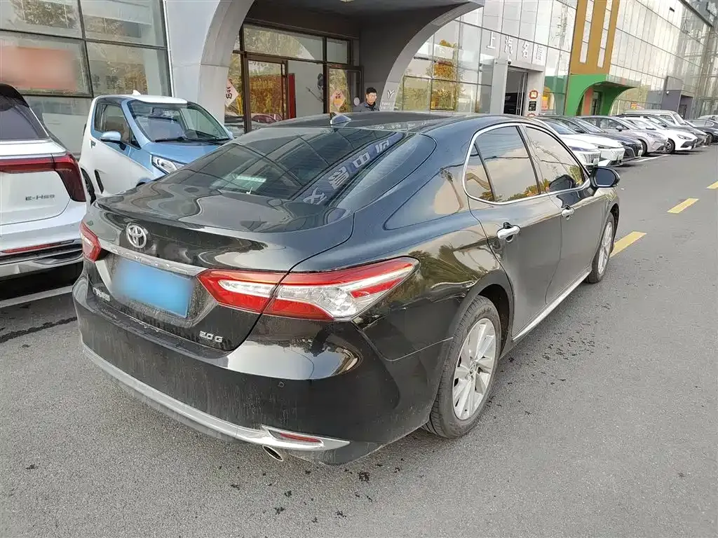 Toyota Camry 2023 из CN, фото 7