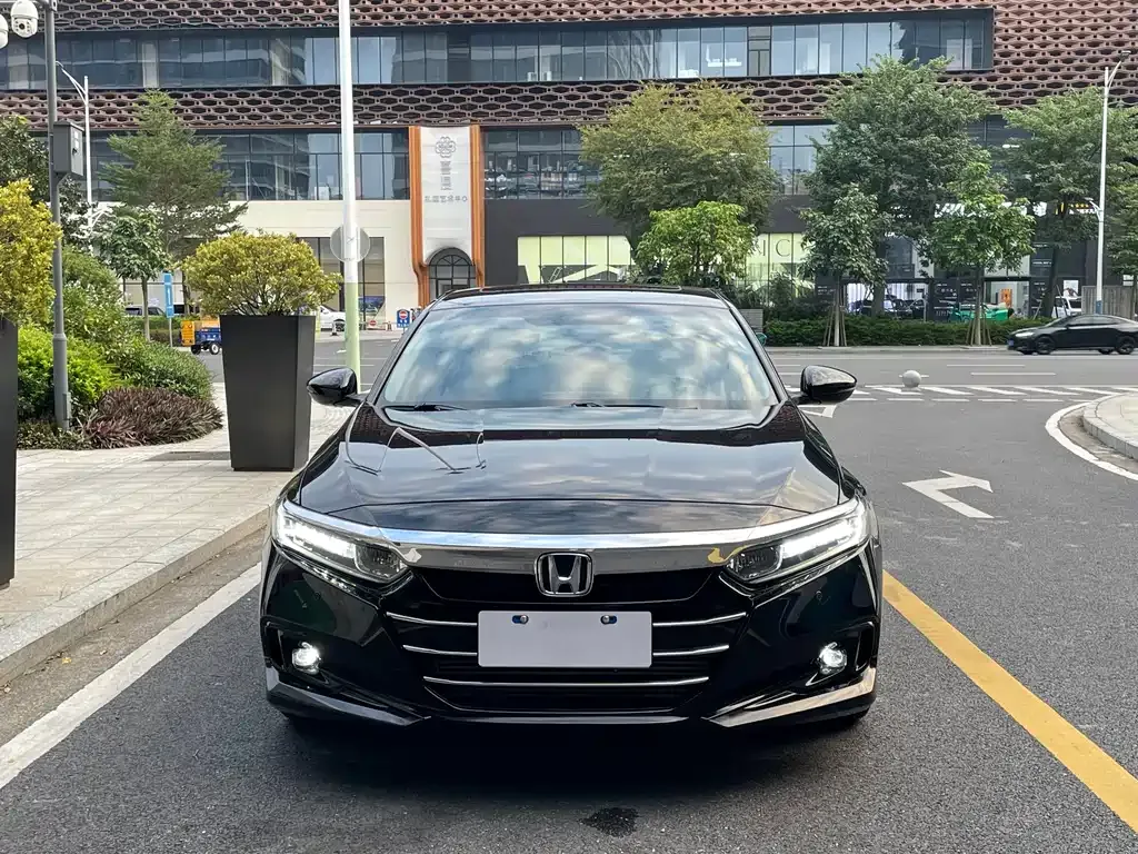 Honda Accord 2022 из CN, фото 2