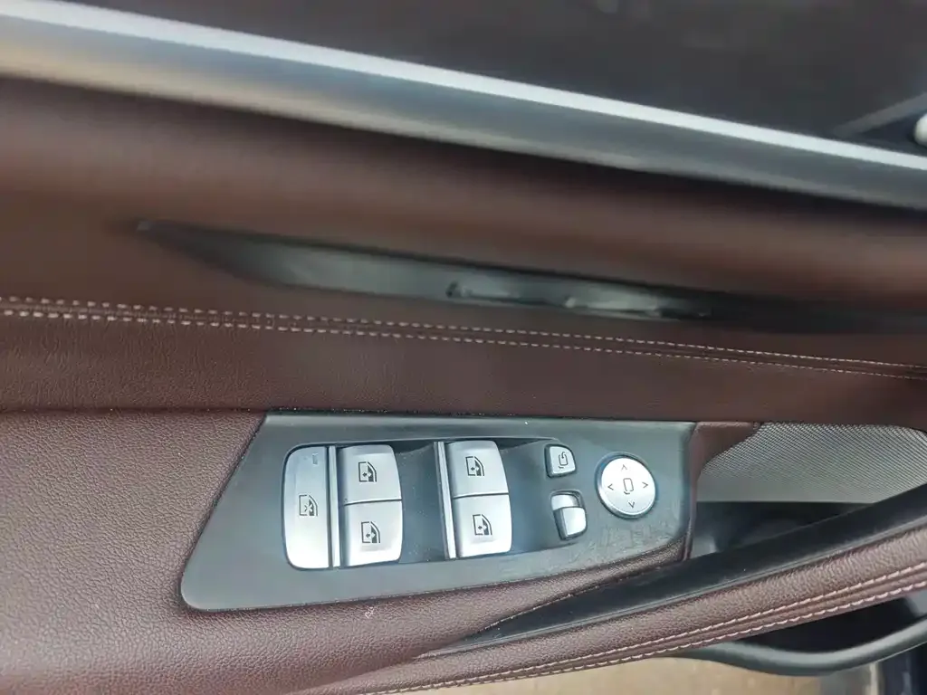 BMW 5 Series New Energy 2022 из CN, фото 6