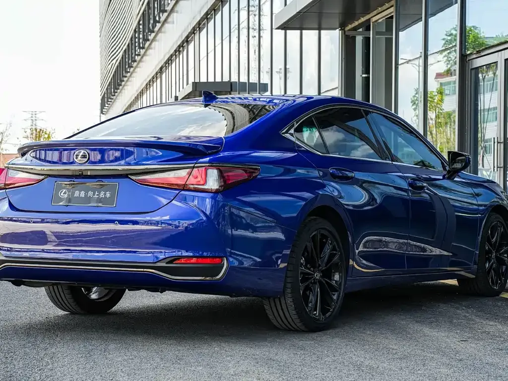 Lexus ES 2022 из CN, фото 6