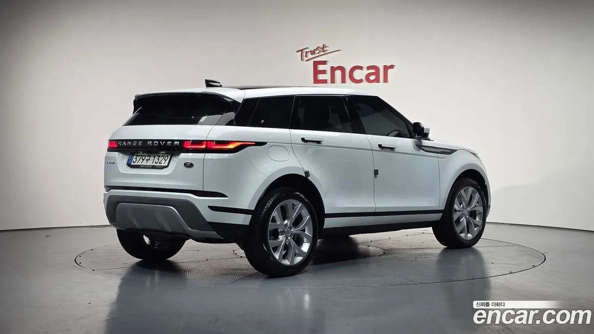 Land Rover Range Rover Evoque 2021 из KR, фото 2
