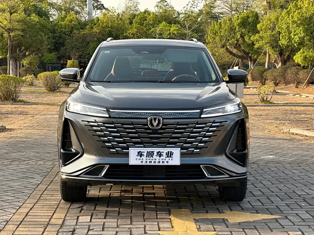 Changan CS75PLUS 2023 из CN, фото 2