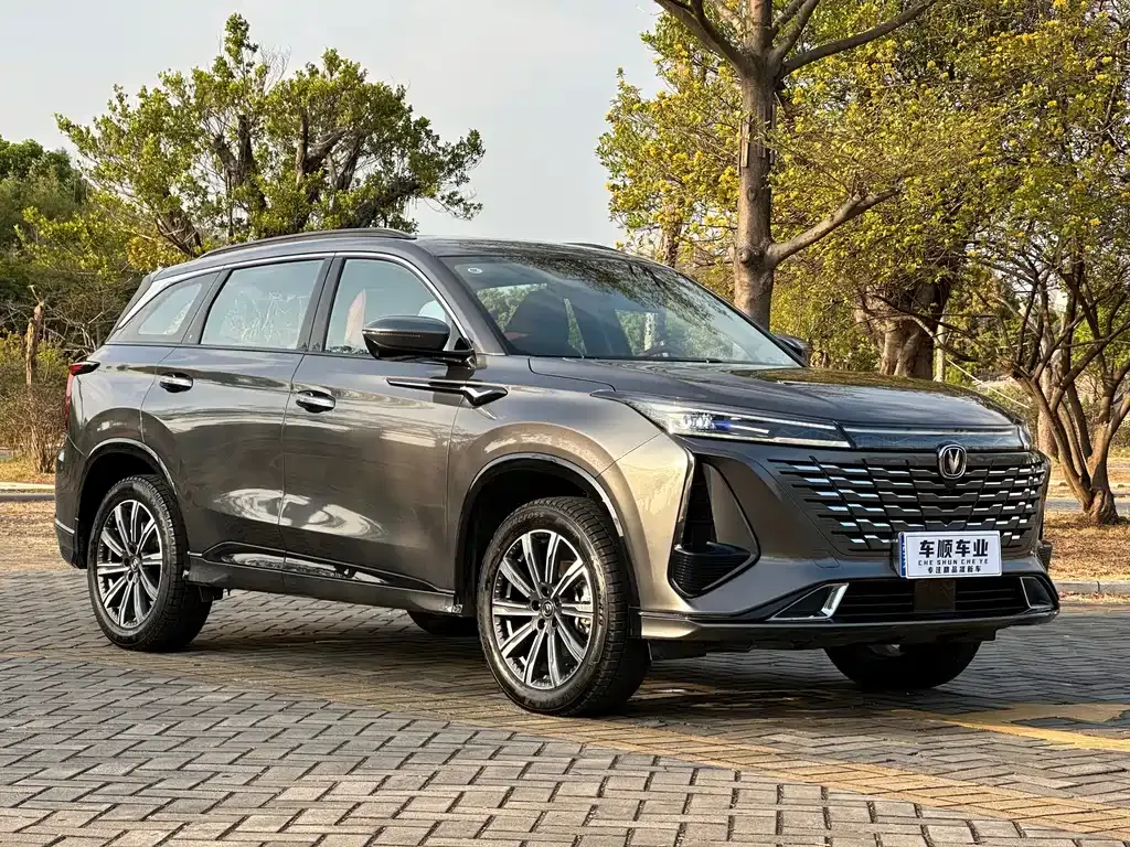 Changan CS75PLUS 2023 из CN, фото 3