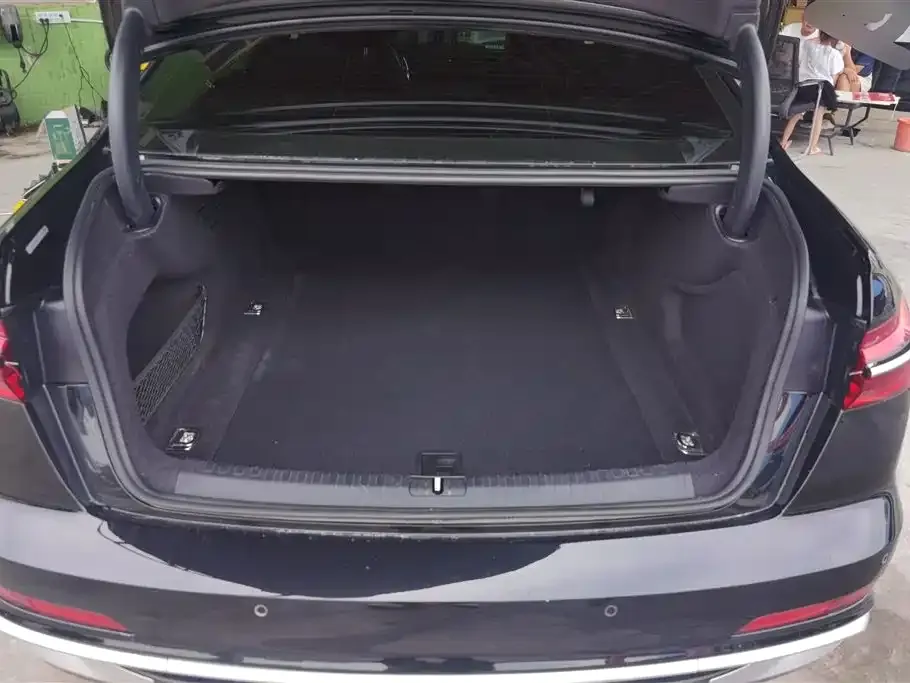Audi A6L 2022 из CN, фото 4