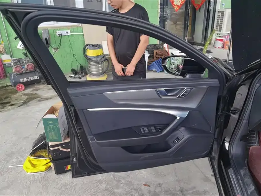 Audi A6L 2022 из CN, фото 7