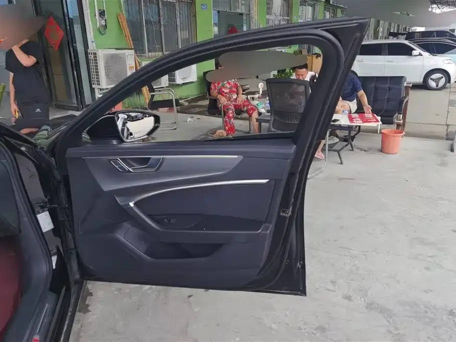 Audi A6L 2022 из CN, фото 8