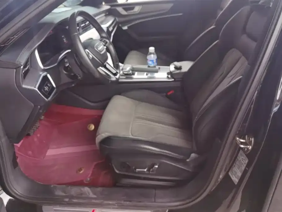 Audi A6L 2022 из CN, фото 9