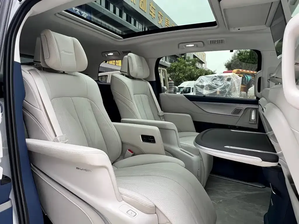 Buick GL8 Hybrid 2024 из CN, фото 9
