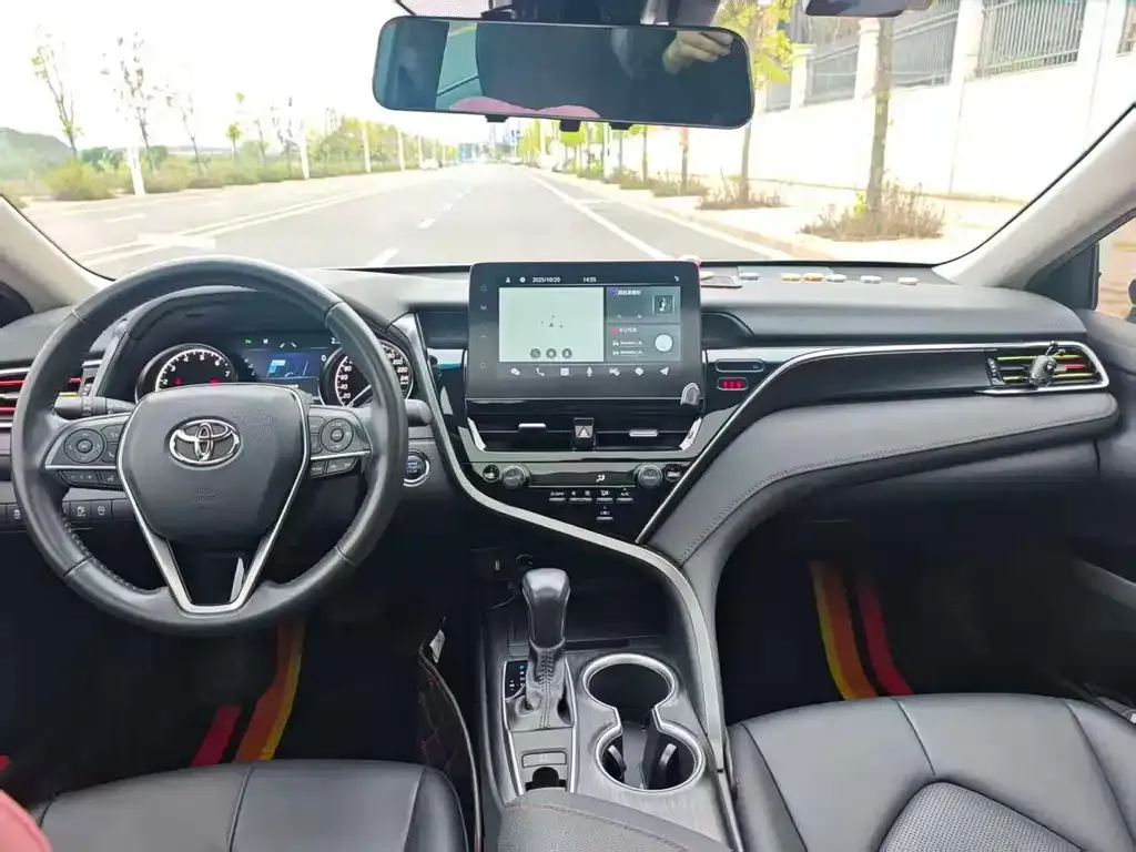 Toyota Camry 2022 из CN, фото 5