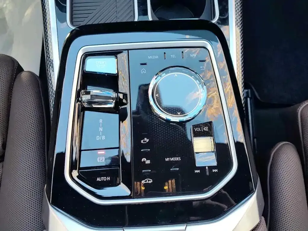 BMW i7 2023 из CN, фото 2