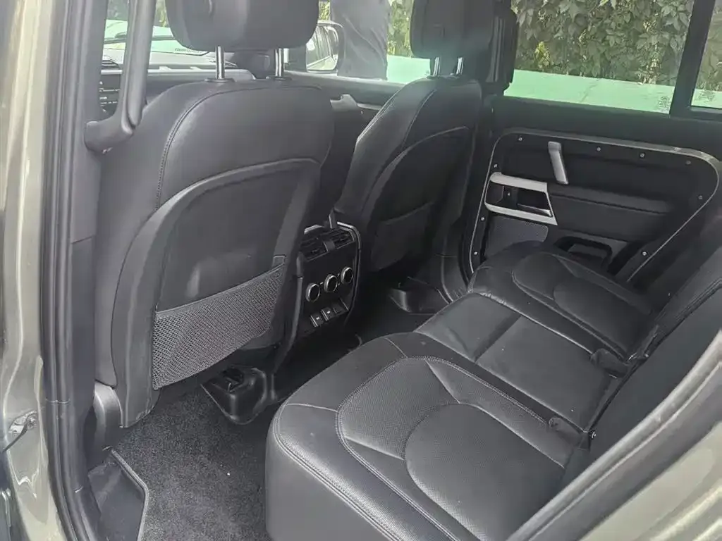 Land Rover Defender 2023 из CN, фото 6