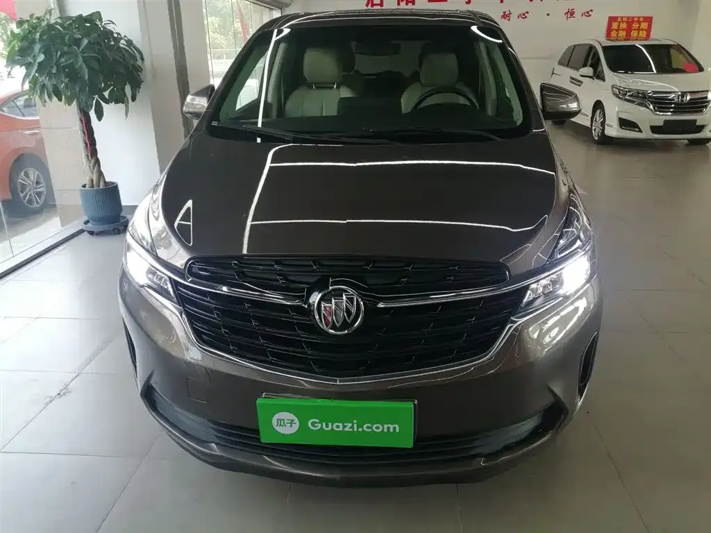 Buick GL8 2022 из CN, фото 3