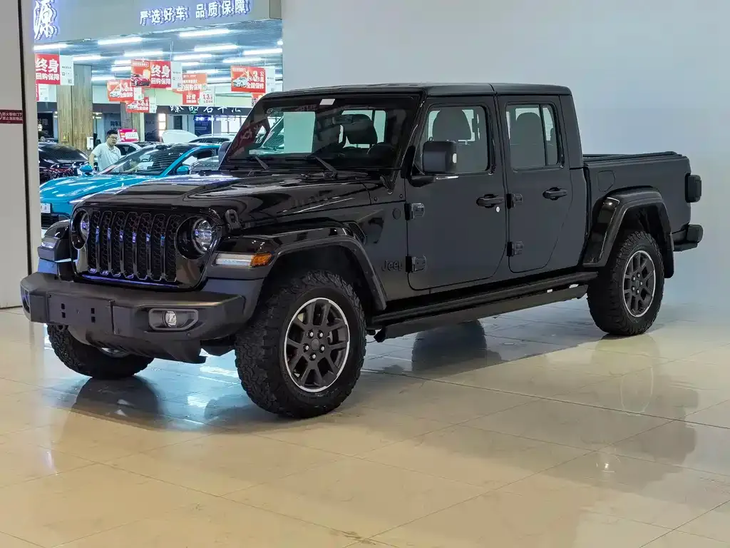 Jeep Gladiator 2023 из CN, фото 1