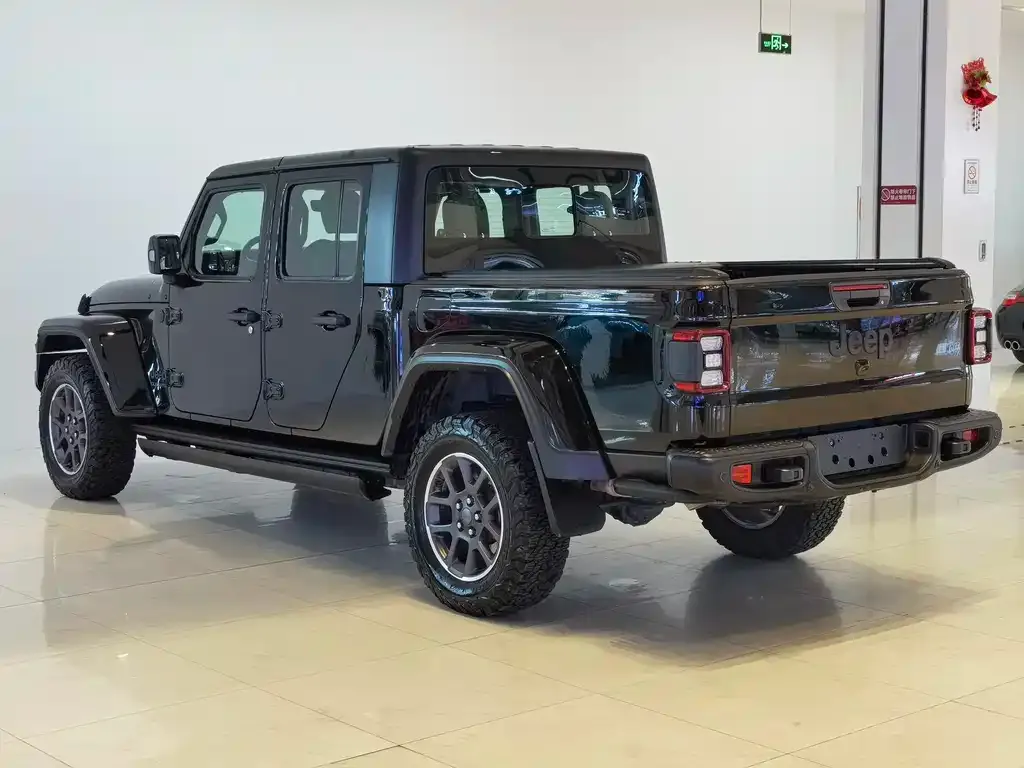 Jeep Gladiator 2023 из CN, фото 6