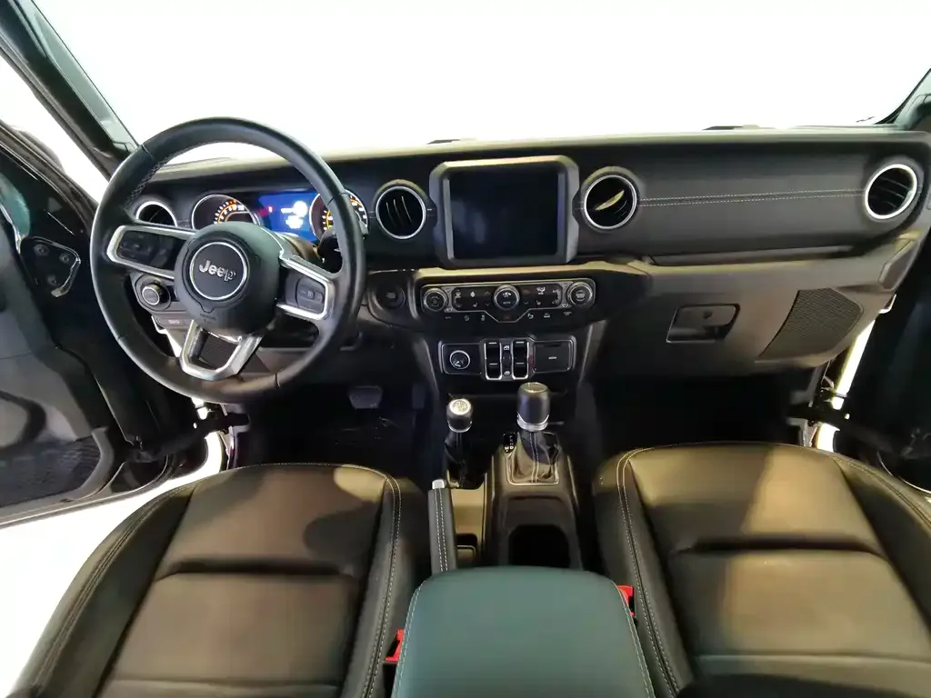 Jeep Gladiator 2023 из CN, фото 9