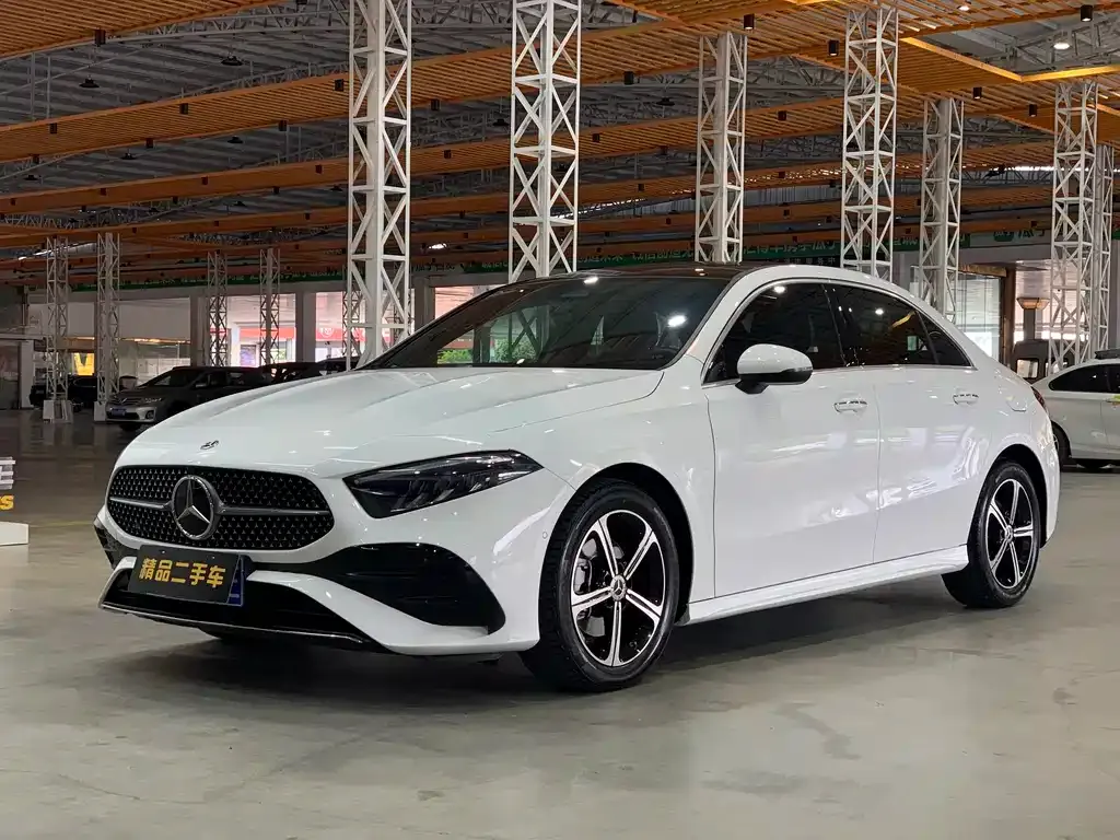 Mercedes-Benz A-Class 2023 из CN, фото 1