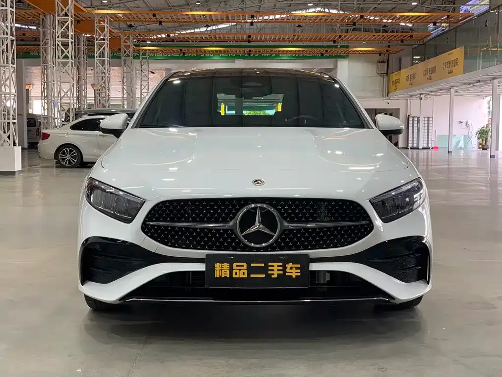 Mercedes-Benz A-Class 2023 из CN, фото 2