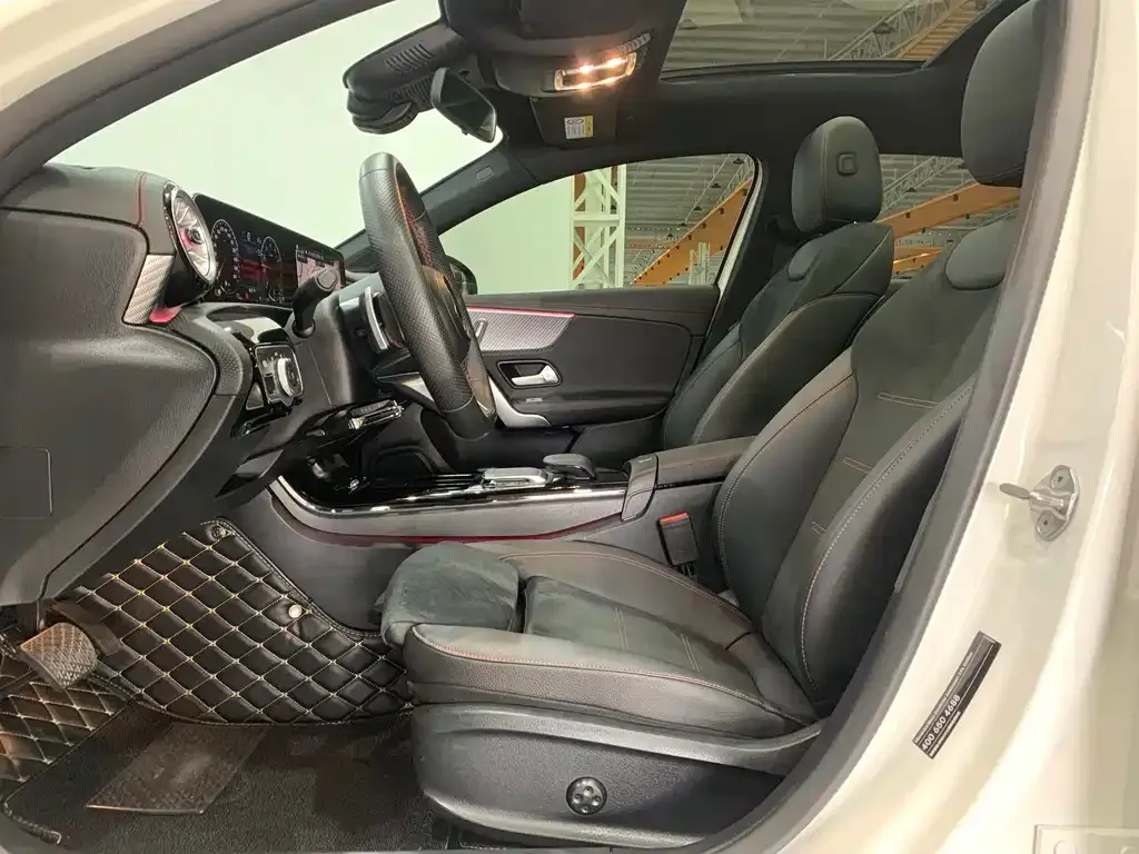 Mercedes-Benz A-Class 2023 из CN, фото 6