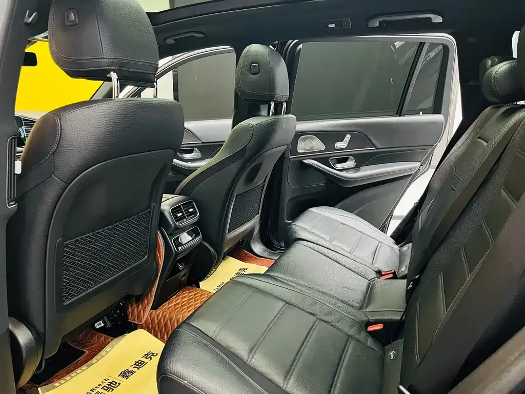Mercedes-Benz GLS 2023 из CN, фото 8