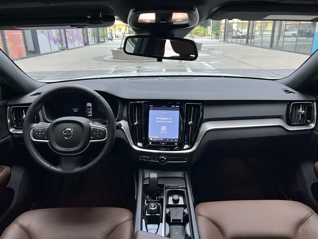 Volvo S60 2025 из CN, фото 6