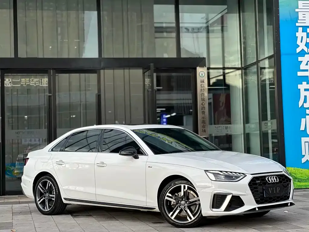 Audi A4L 2022 из CN, фото 3