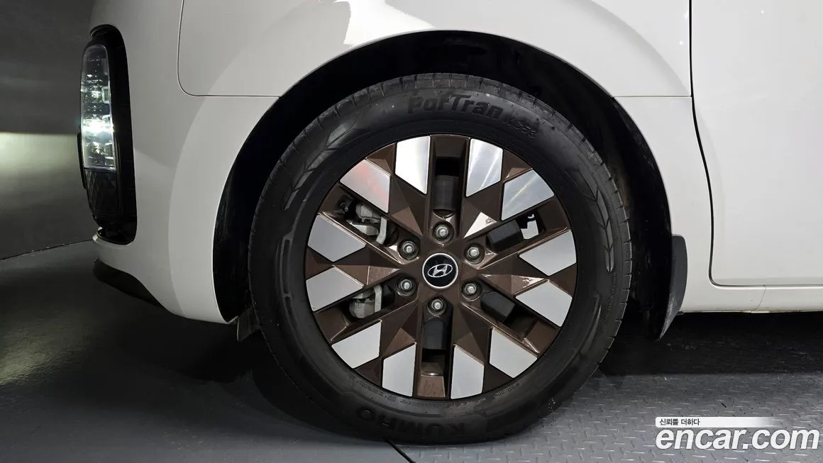 Hyundai Staria 2024 из KR, фото 5
