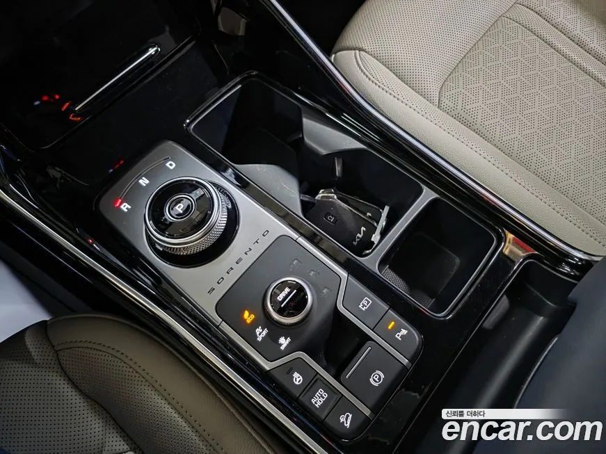 Kia Sorento — фото 9