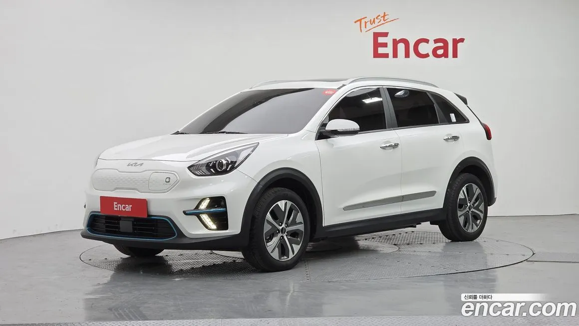 Kia Niro — фото 1
