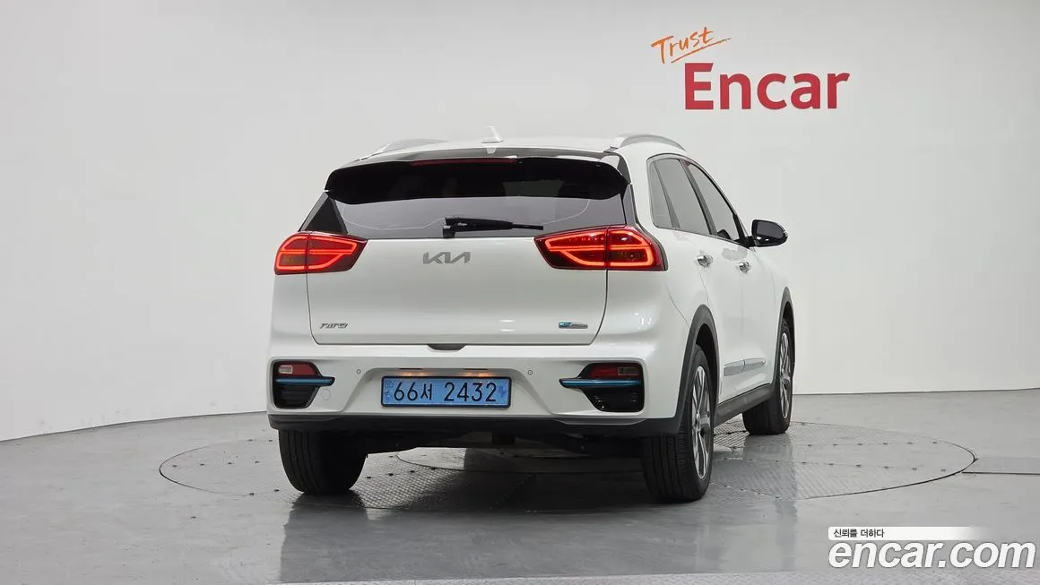 Kia Niro — фото 4