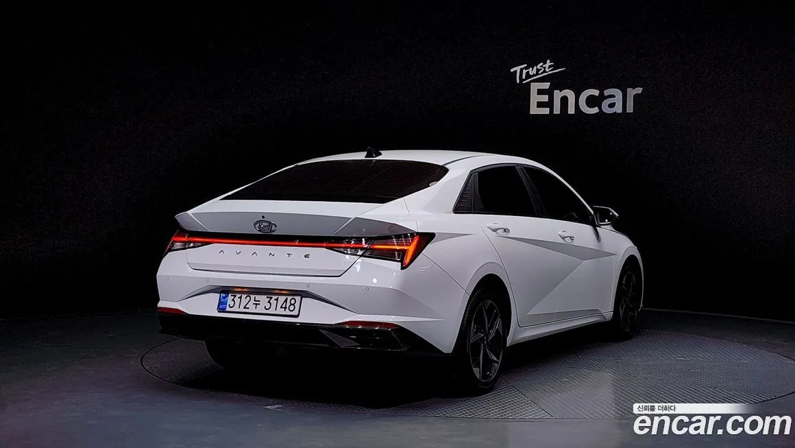 Hyundai AVANTE — фото 2